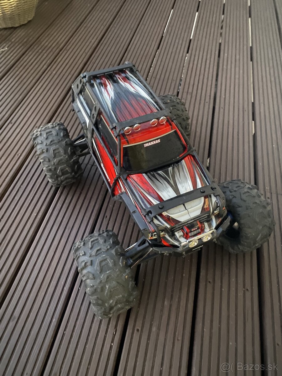 Traxxas Summit 1:8 RTR 4WD