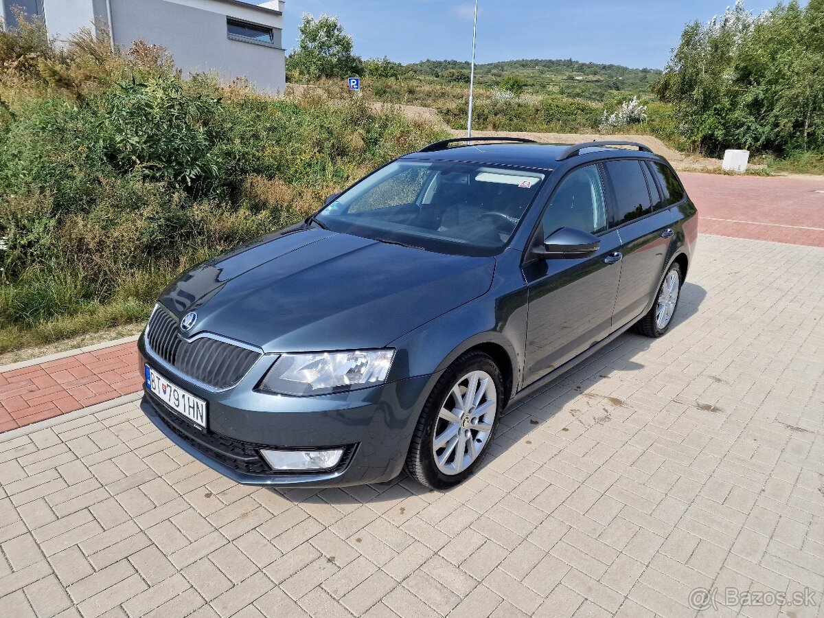 ŠKODA OCTAVIA COMBI 2.0 TDI DSG STYLE