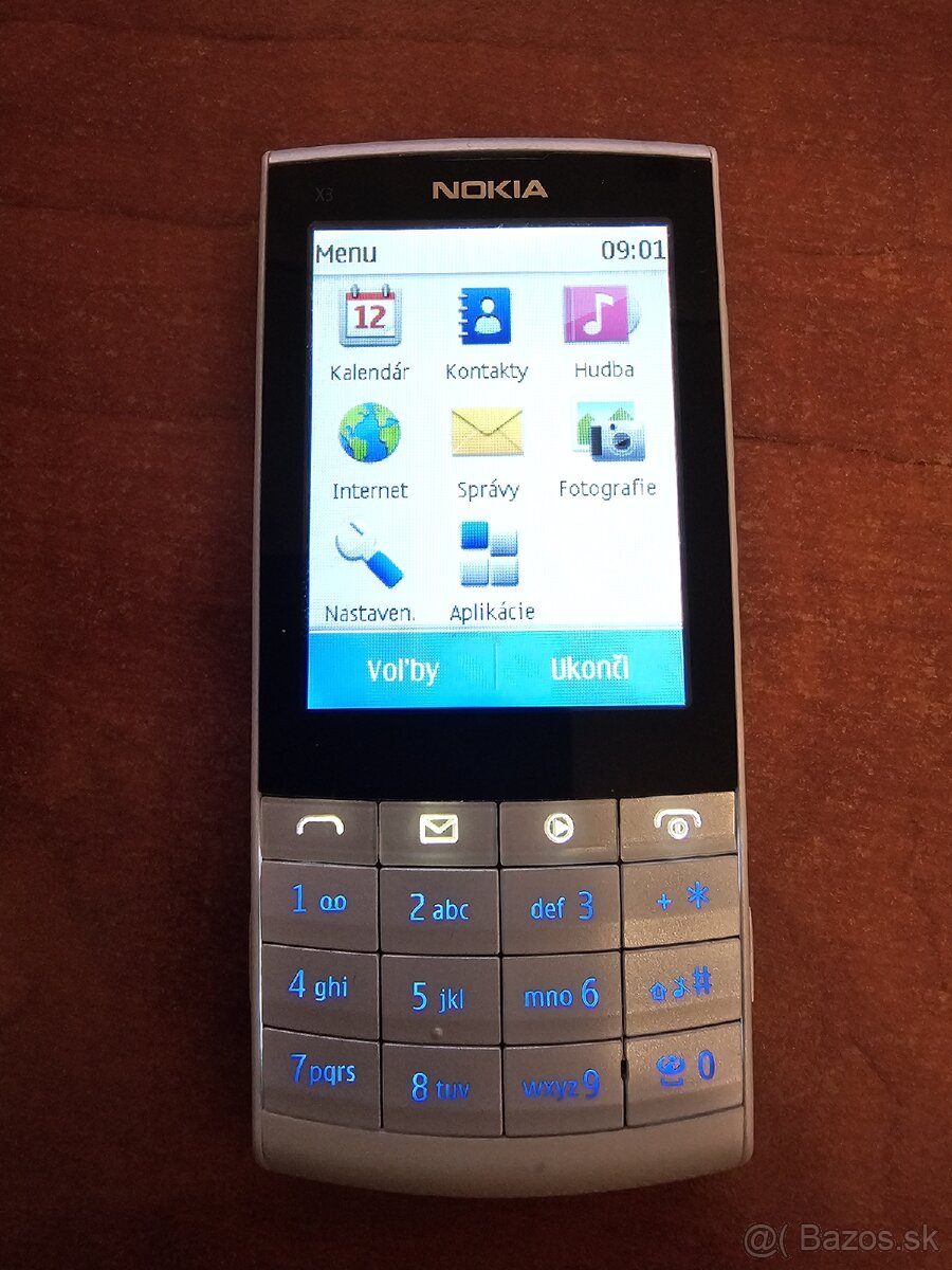 Tlacidlovy telefon Nokia X3