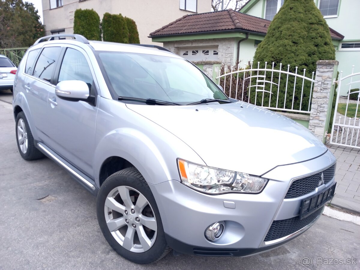 MITSUBISHI OUTLANDER 2.2 DI-D AUTOMAT 7MIEST