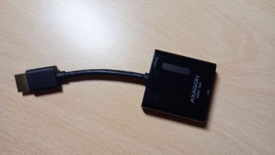 HDMI na VGA konektor