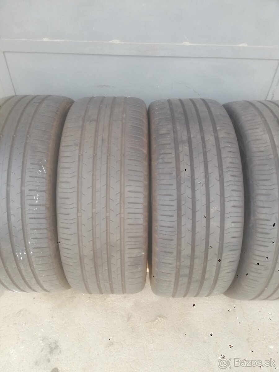 235/45r18 continental