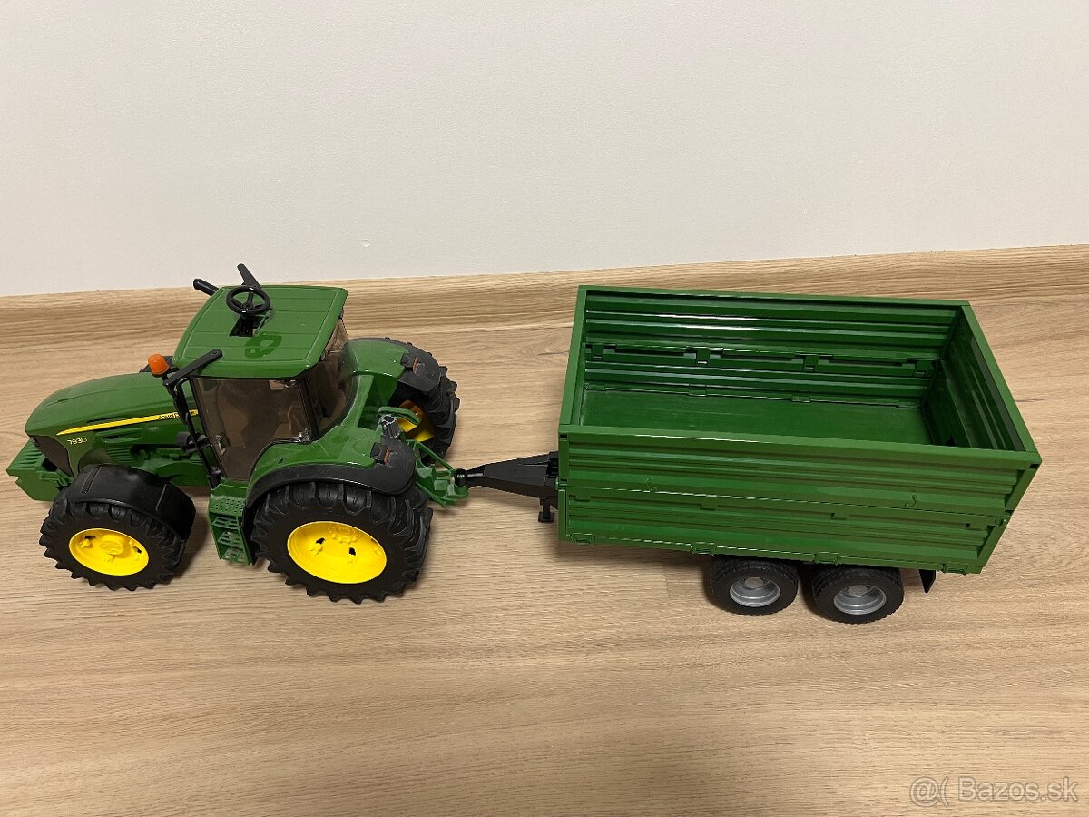 Bruder traktor John Deere