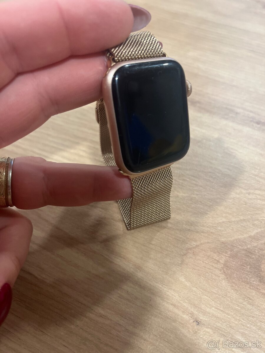 Apple Watch 6 rosé gold 44mm