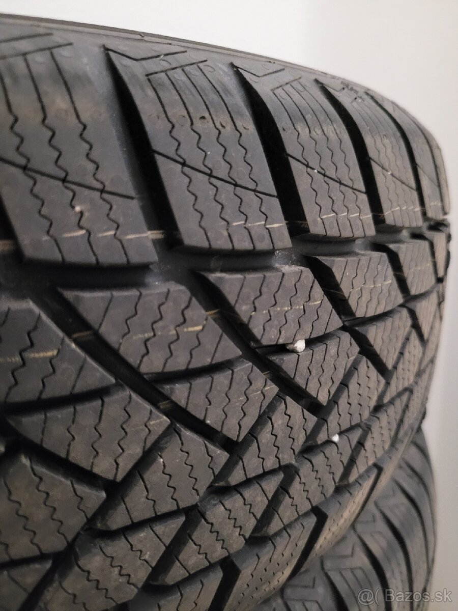 Matador 195/60 R15 zimné, ako nové