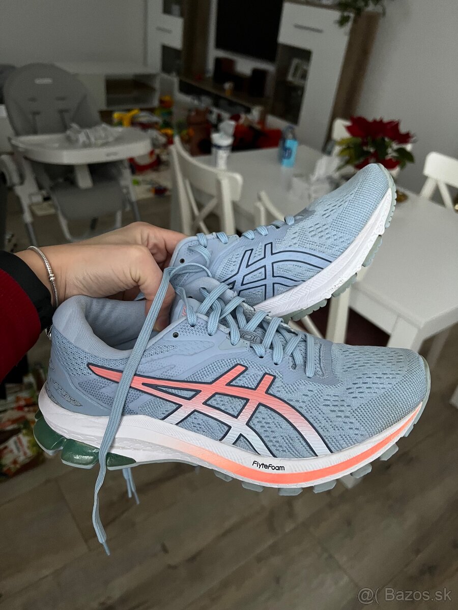 Bežecké topánky Asics GT-1000 10 W