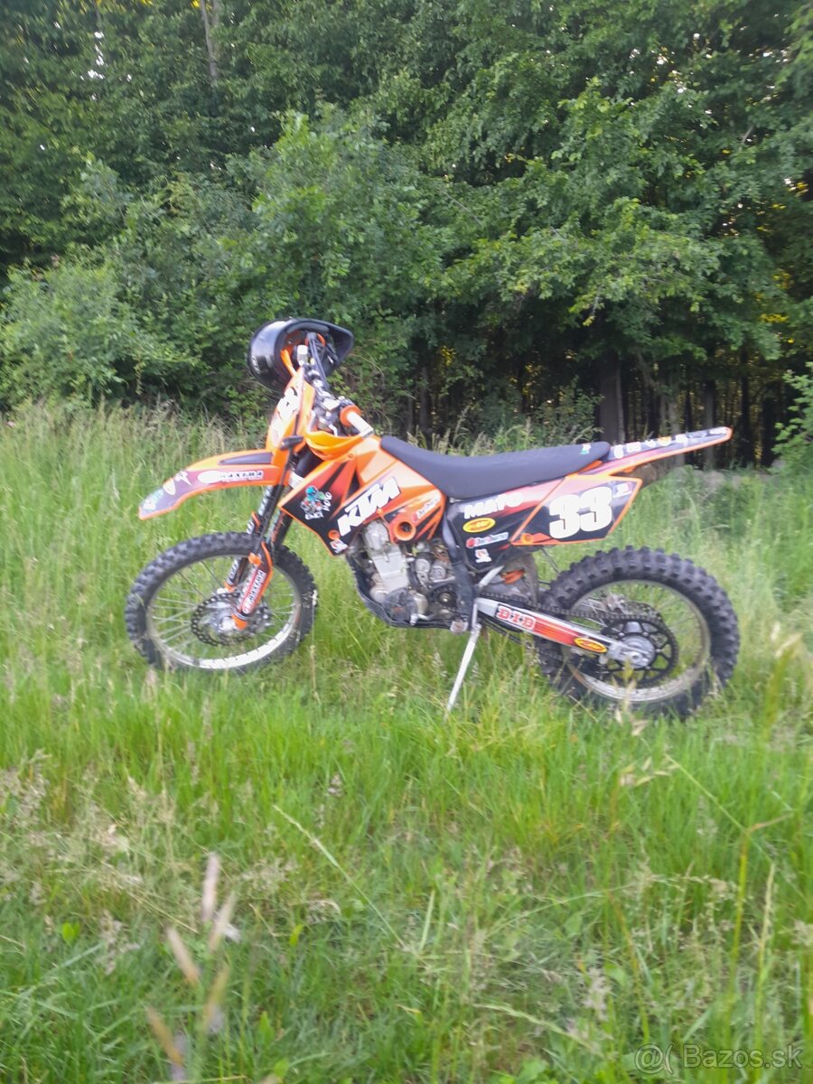 KTM 525