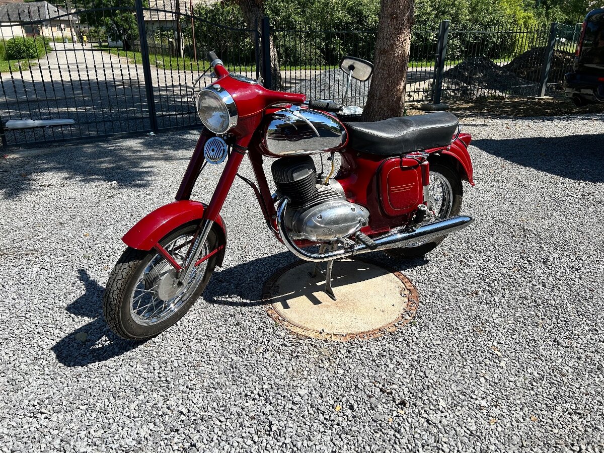 Jawa 250/559