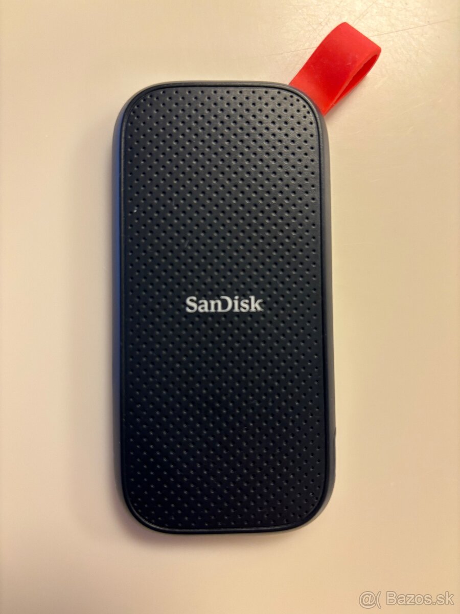 Externý disk SANDISK PORTABLE 1TB SSD ČIERNY