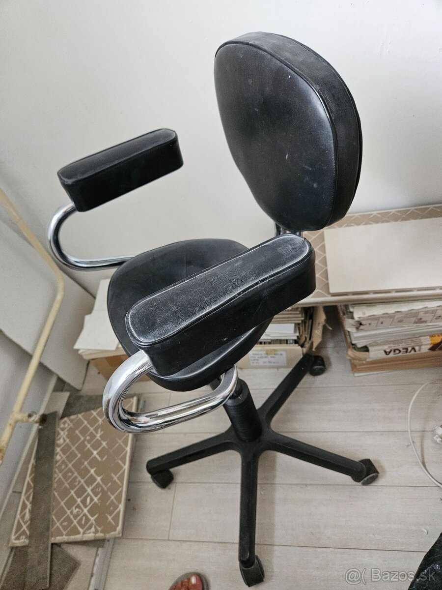 Detska stolička na strihanie