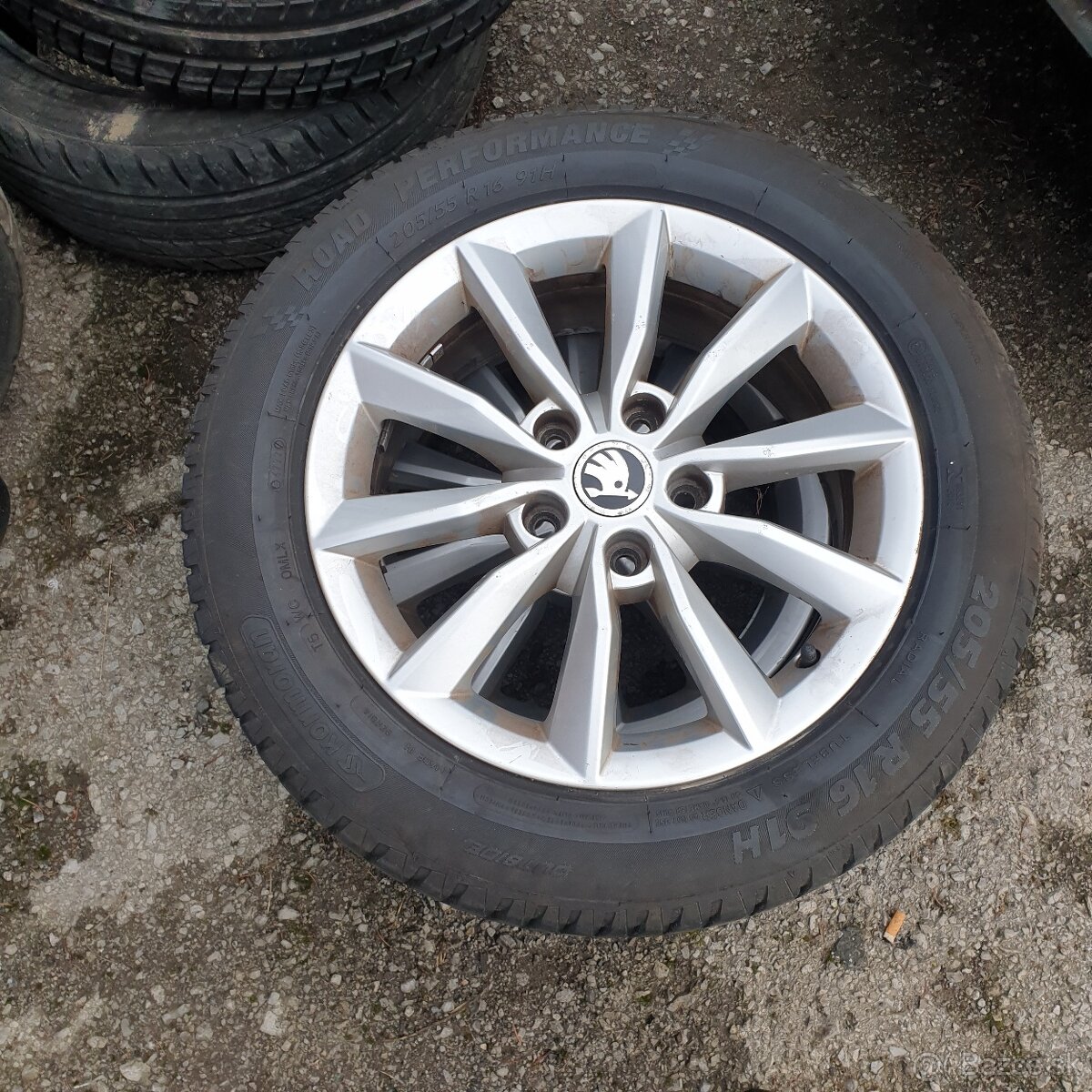 Škoda octavia 3 5x112 r16 205/55 r16 letne