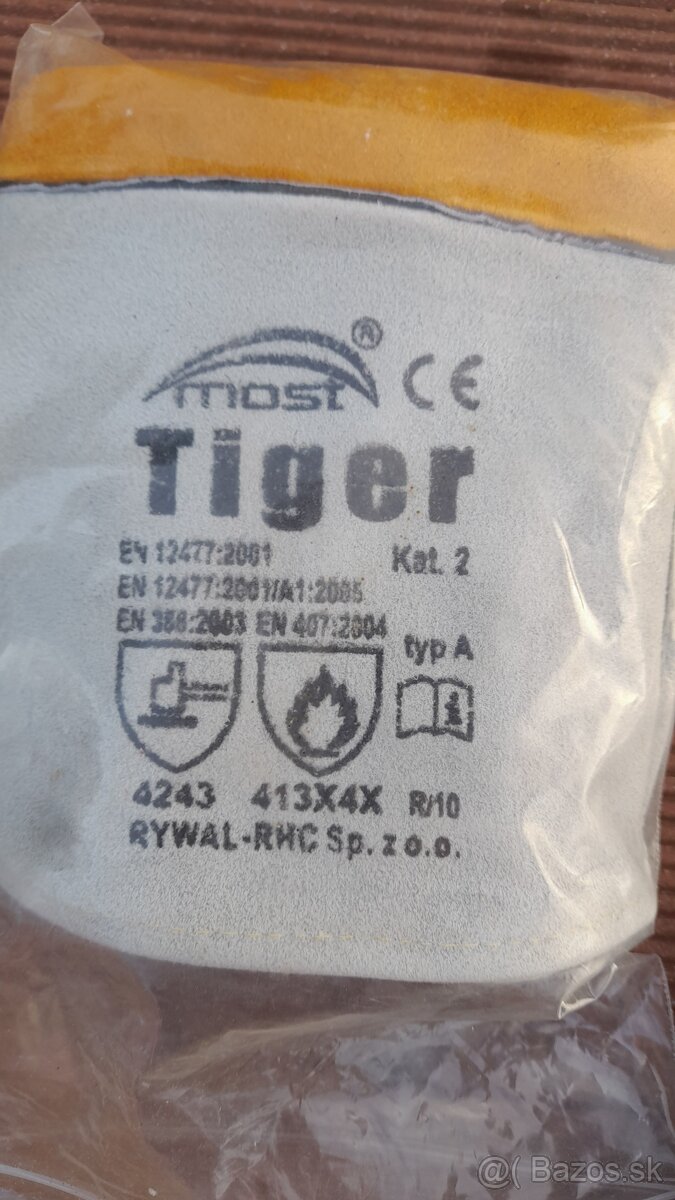 Zvaračske rukavice tiger.