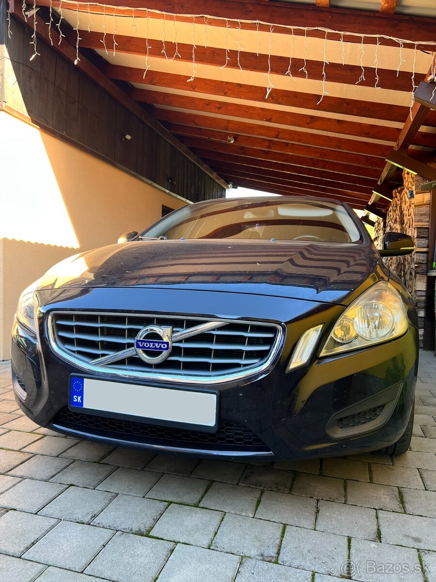 Volvo S60 D3 Momentum Geartronic 2011