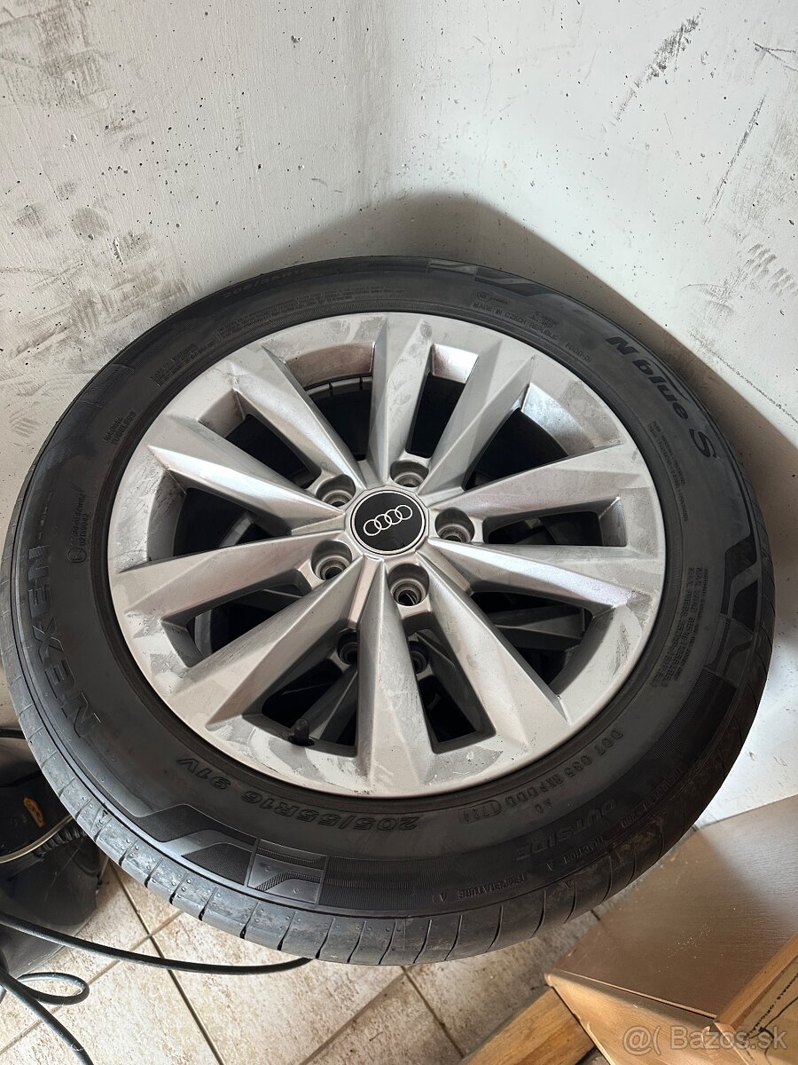 NOVÁ SADA Audi R16 A3 205/55 R16