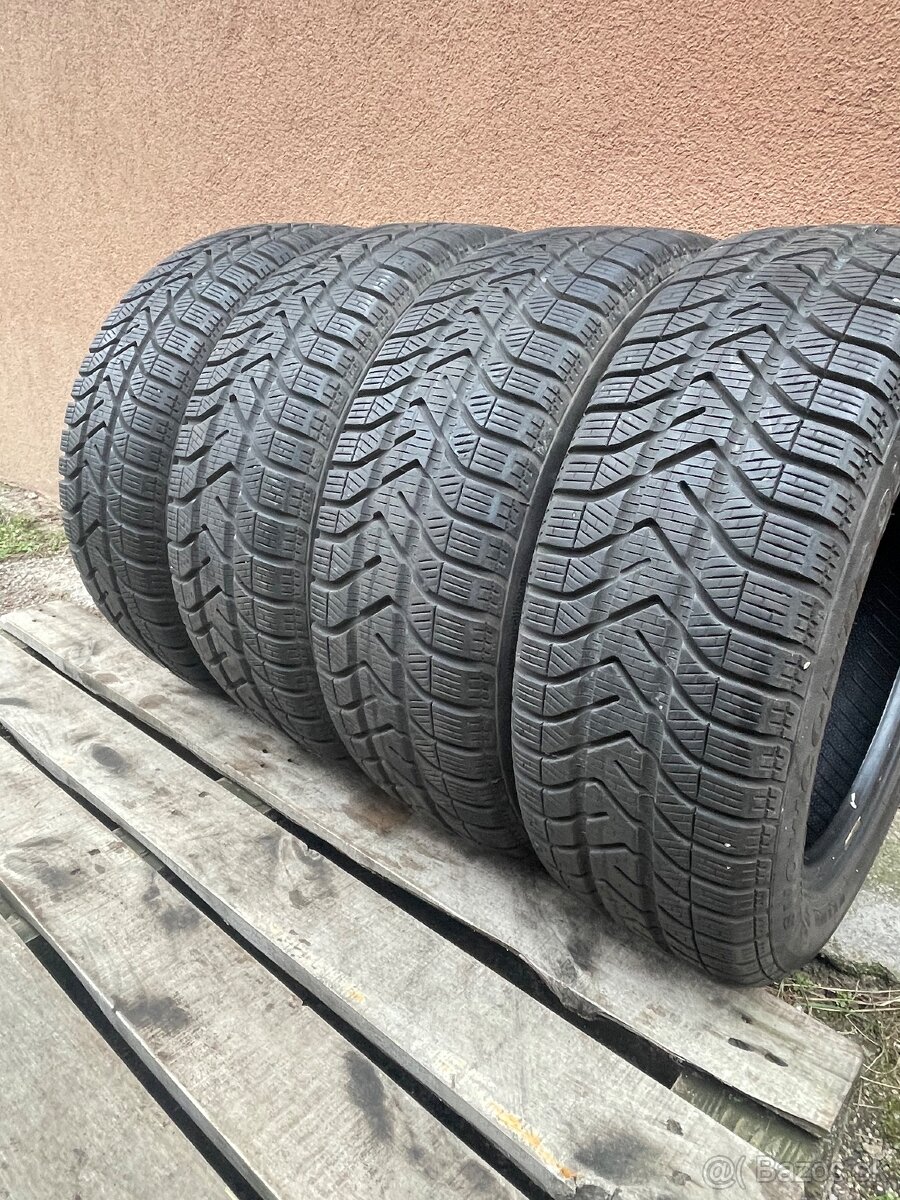 Pirelli 185/55 R15 4x=80e