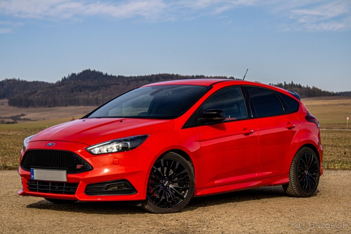 Ford Focus 2.0 EcoBoost ST R