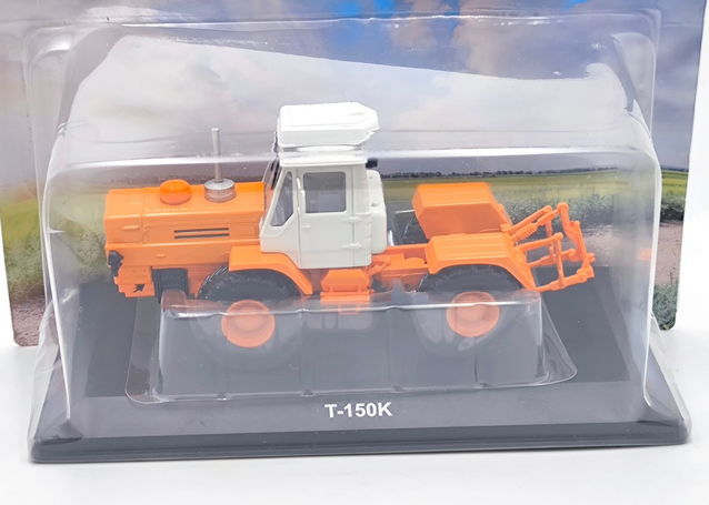 Traktor T-125 1967 1:43