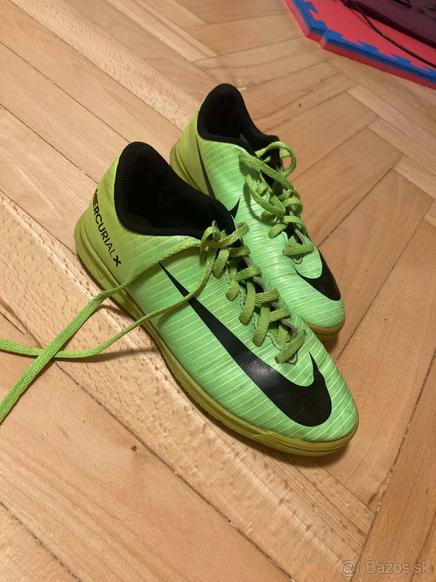 Halovky Nike Mercurial