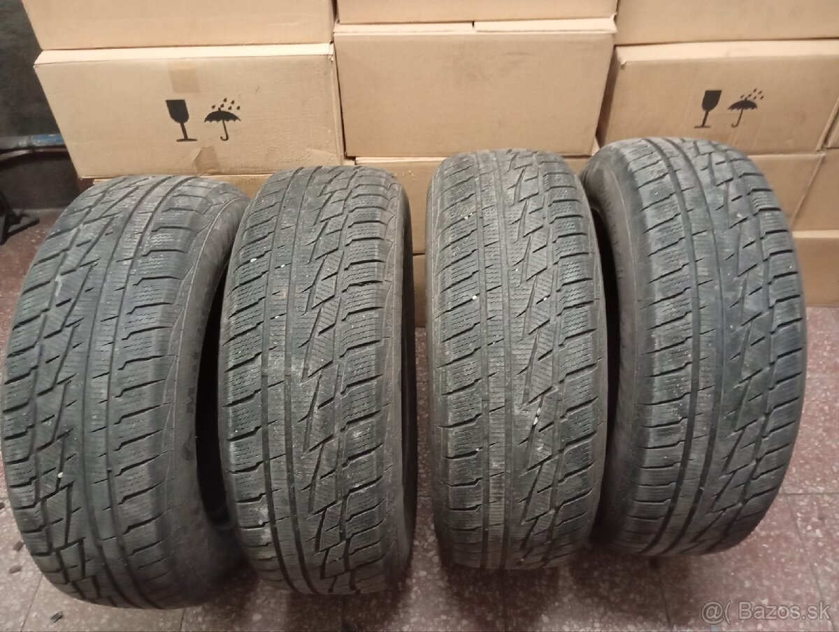 Zimné pneu 235/65r17