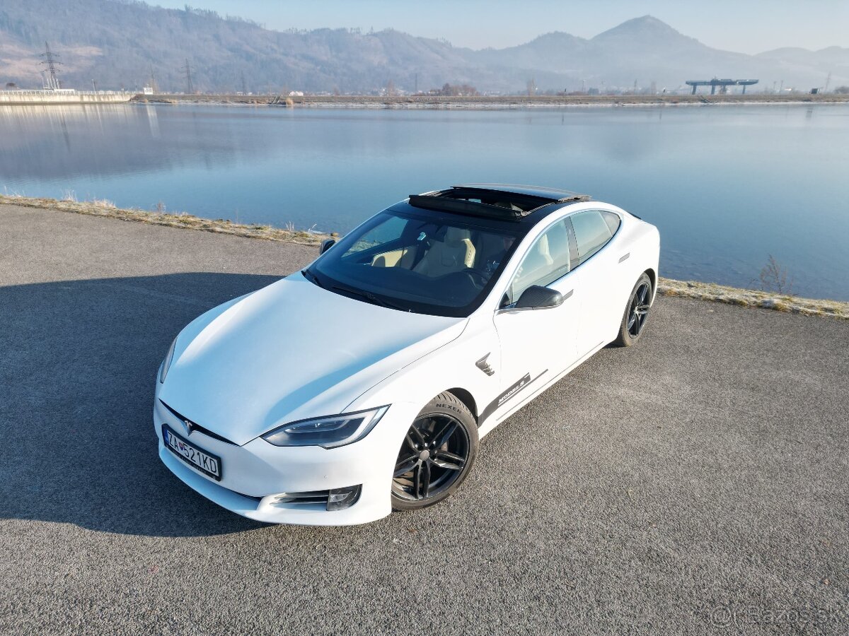 Tesla S 90d AWD, Free supercharger, Autopilot, panoráma, DPH