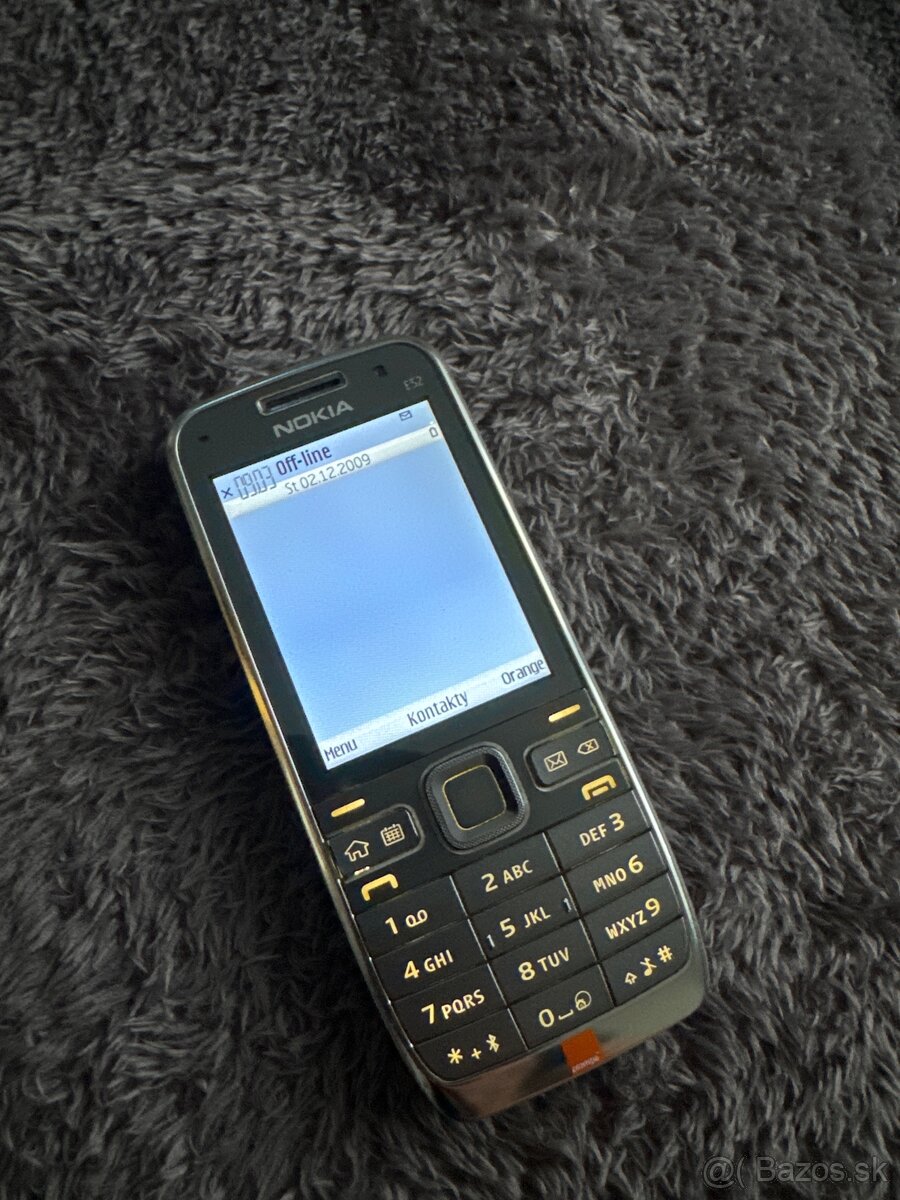 Nokia E 52