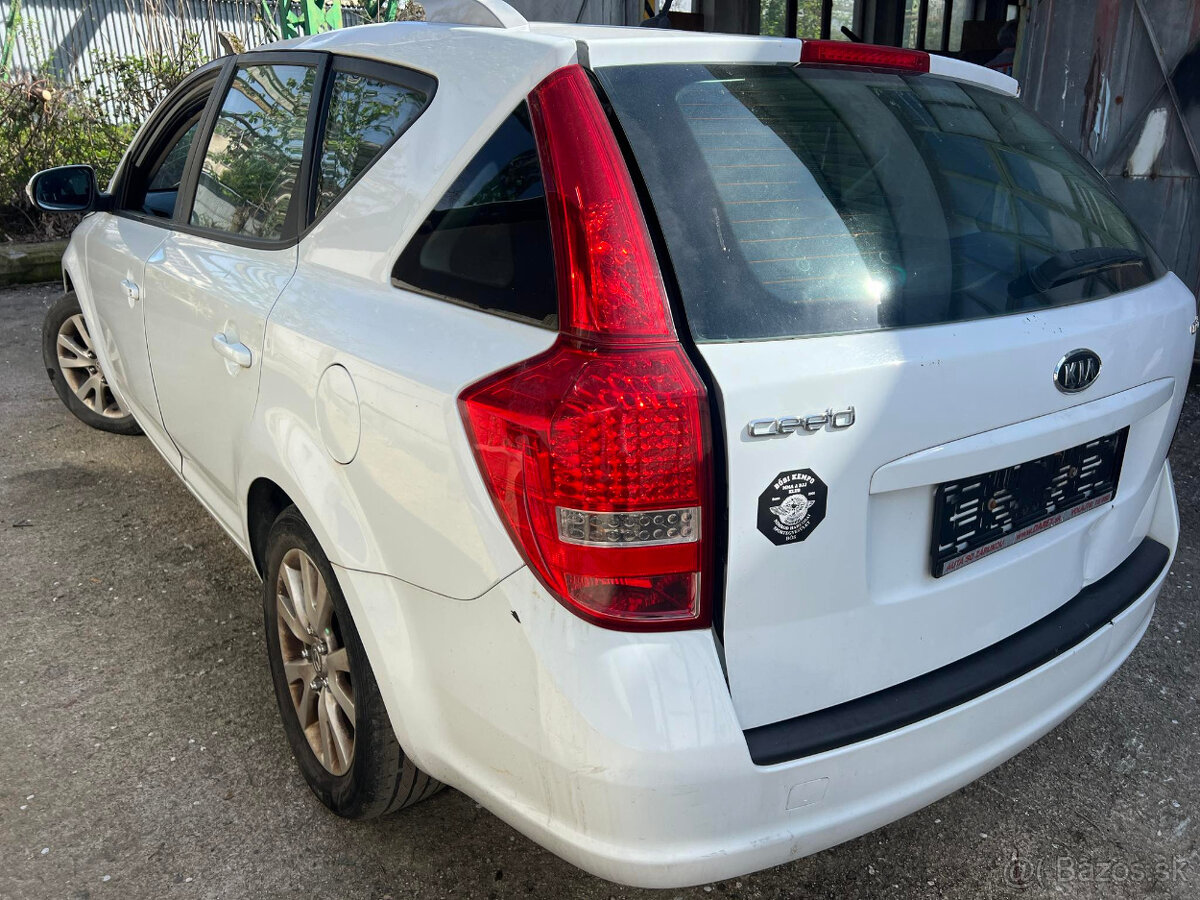 rozpredam kia ceed sw facelift 1.6 crdi 85kw 2010 rozpredam