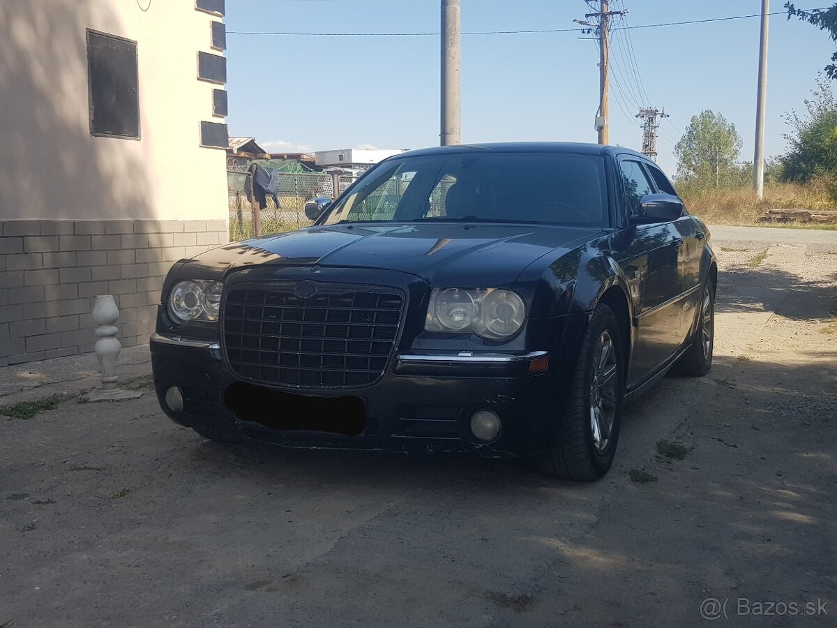 Predam Chrysler 300C 5.7 HEMMI 250KW bendzin LPG.