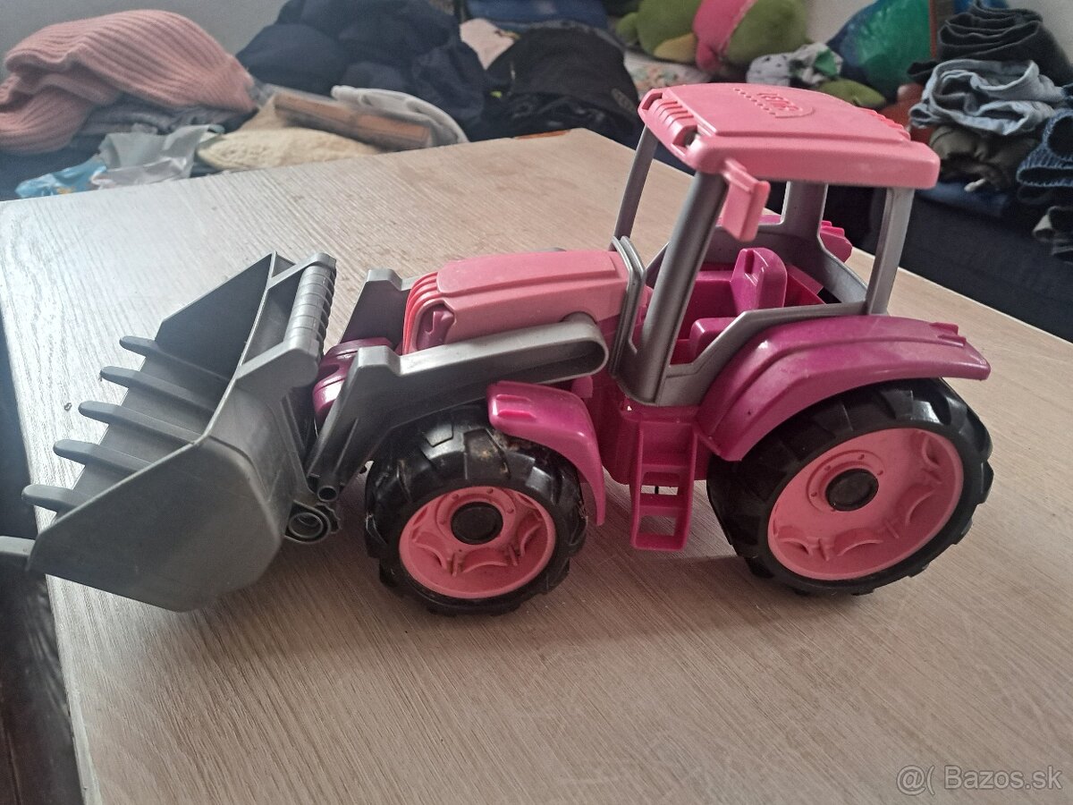 barbie traktor