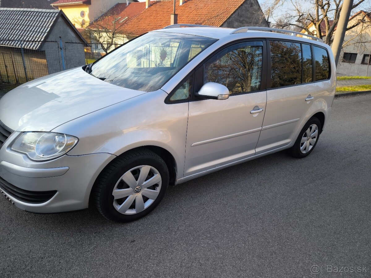 Volkswagen Touran Facelift 1.9 TDI 77kw rok 2007