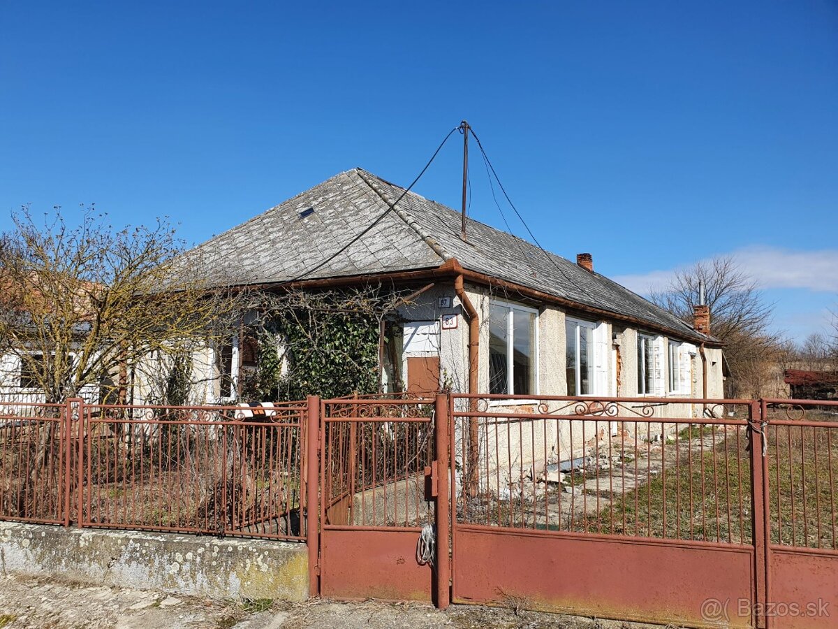 Rodinný dom, Strážne