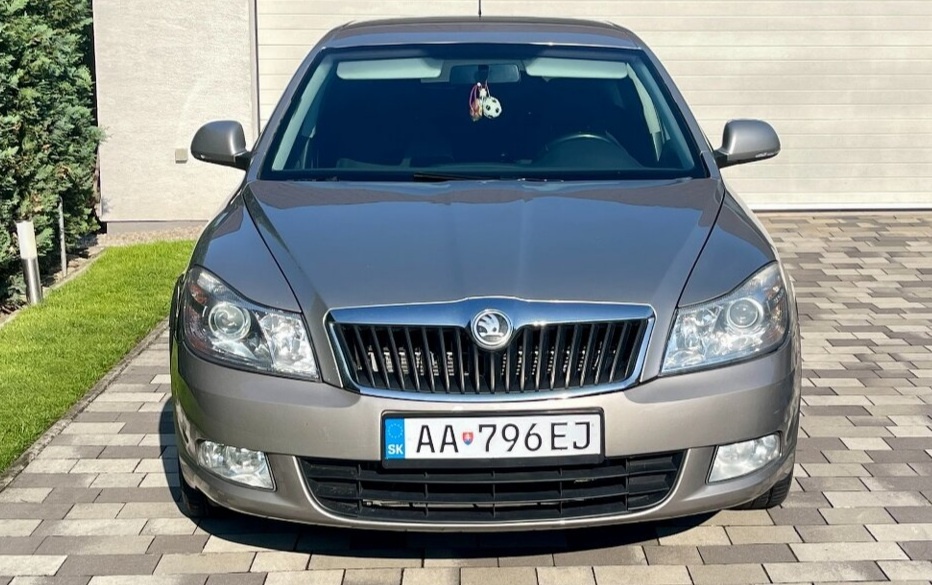 Predam Škoda Octavia 2 facelift   1.9tdi 77kw