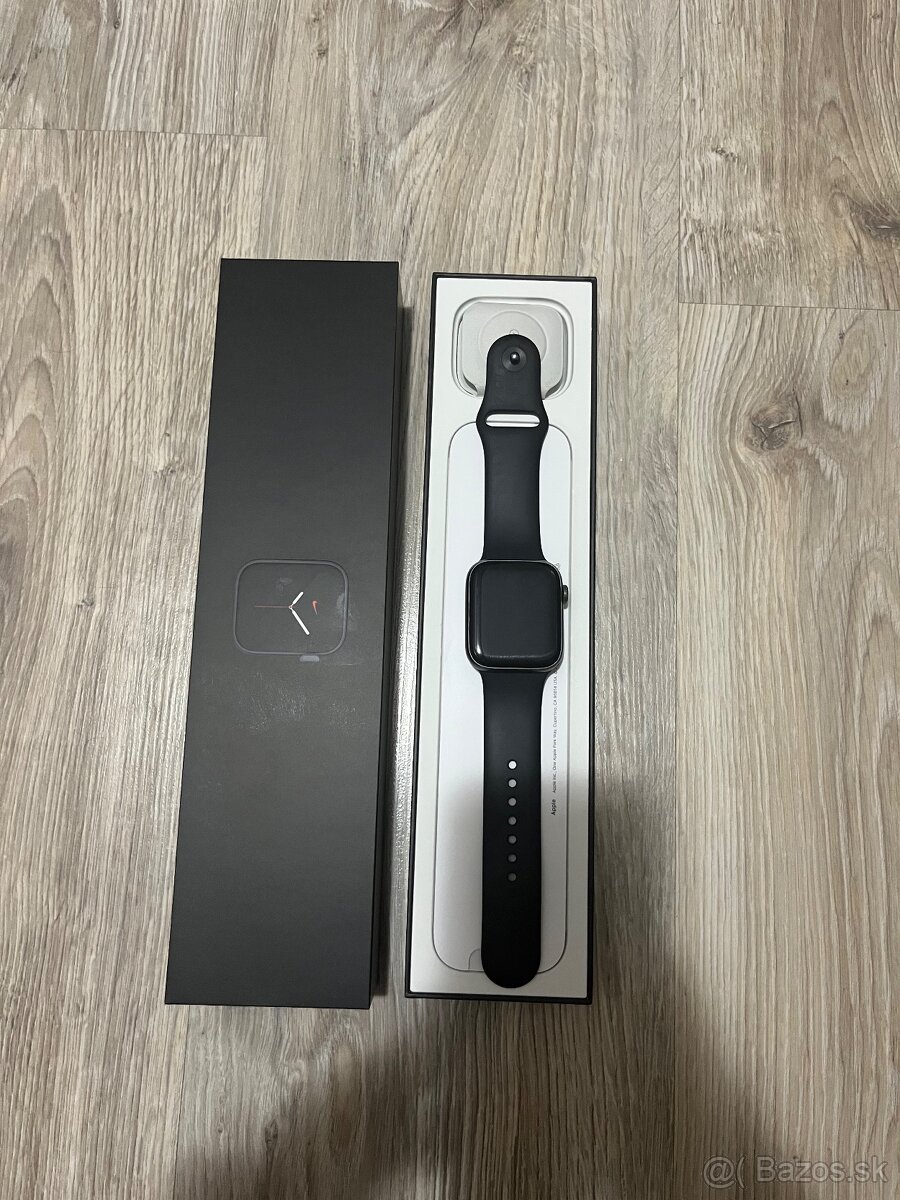 Apple Watch 5 44mm