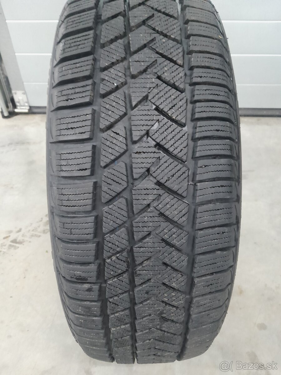 Zimne pneumatiky 215/65 R16