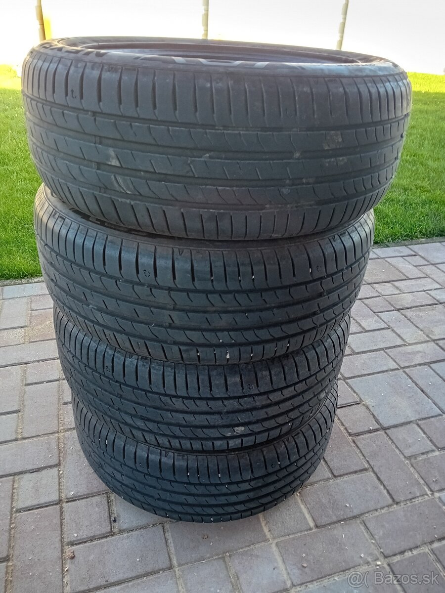 215 / 55 R16