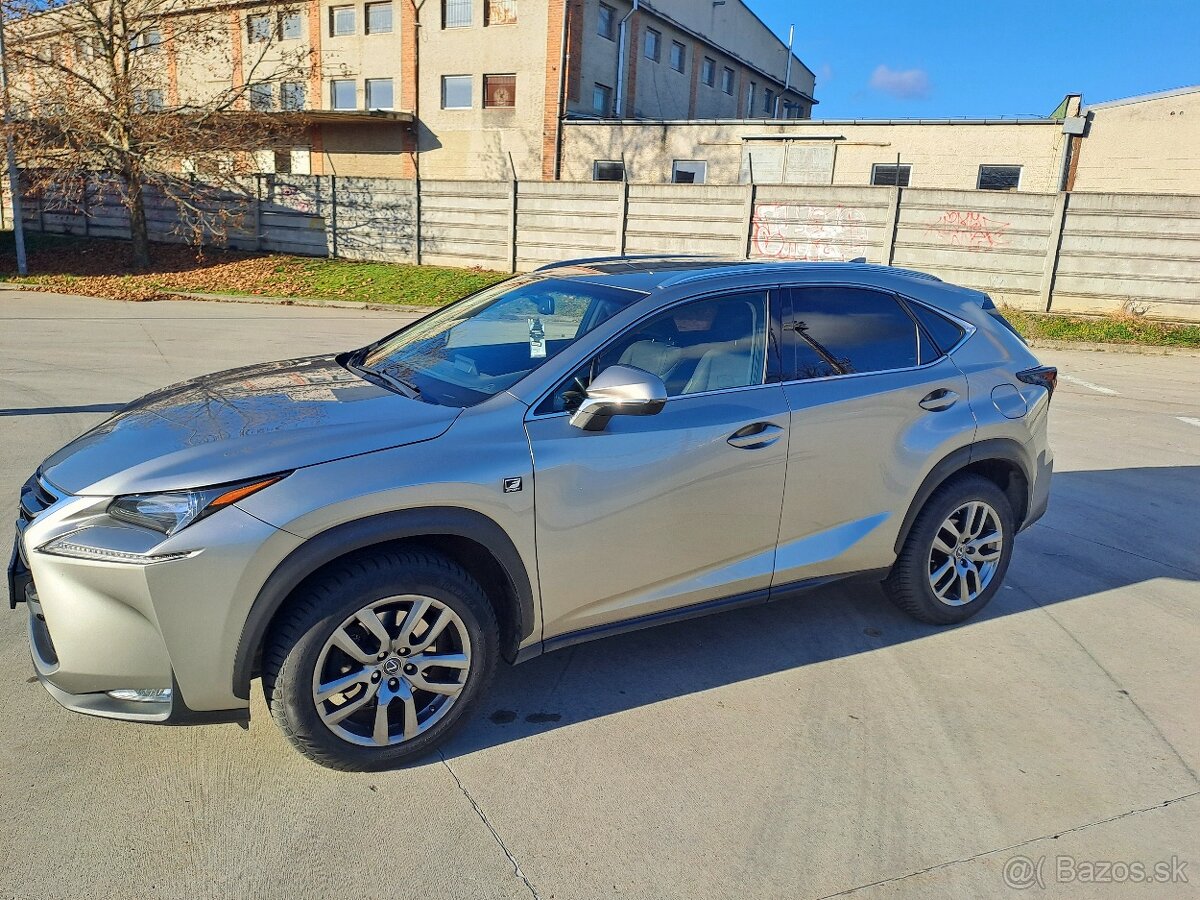 Lexus NX 200t benzín 4x4 2017 nové brzdy Top stav