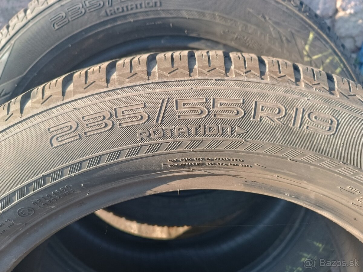 Zimne pneumatiky 235/55/R19