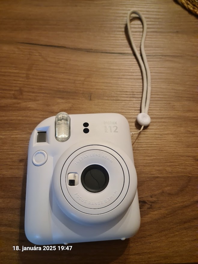 Fuji Instax Mini 12