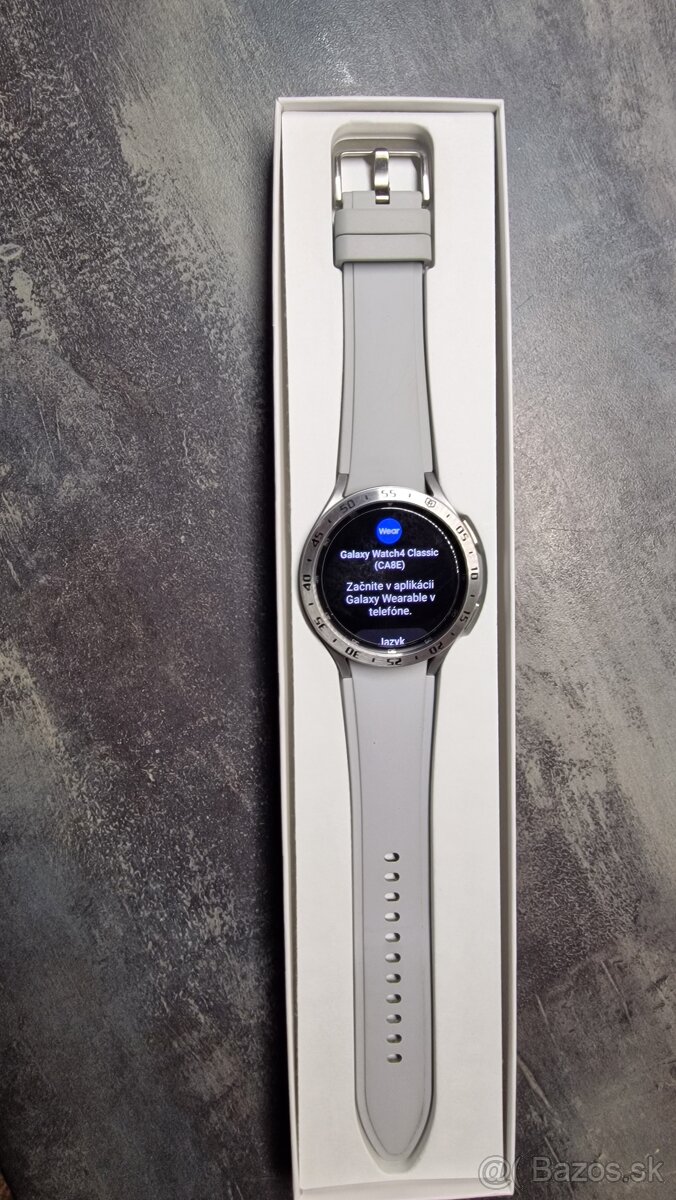 Samsung Galaxy Watch 4 Classic 46 mm LTE strieborné