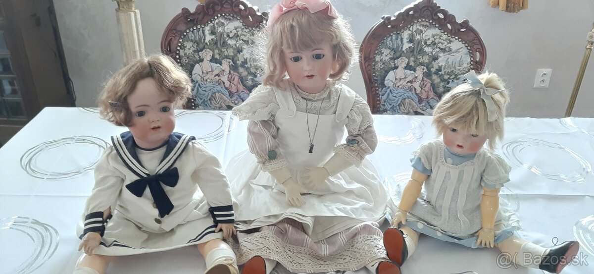staré starožitné bábiky