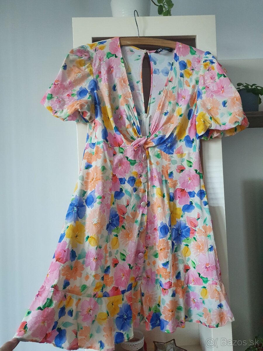 Zara kvetované šaty M