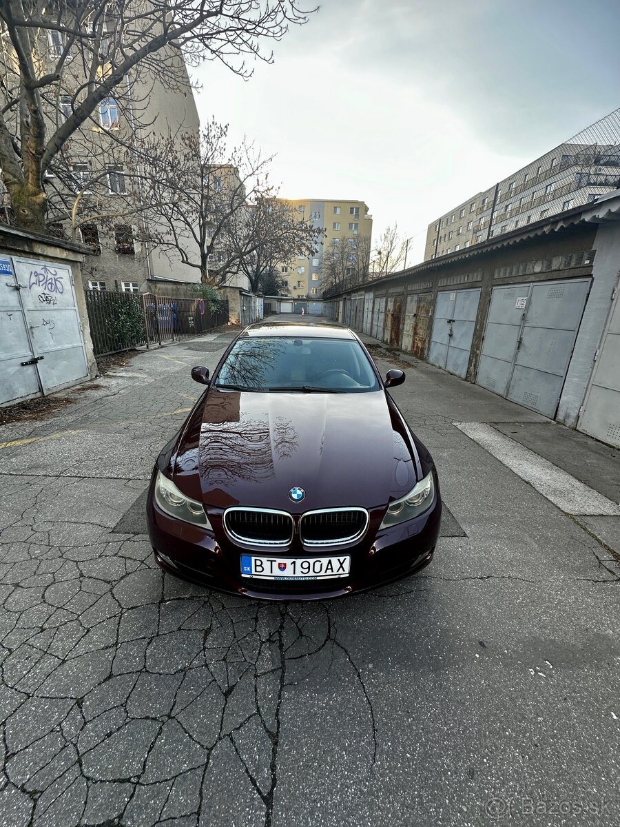 BMW E90 3.18i 2009 Facelift