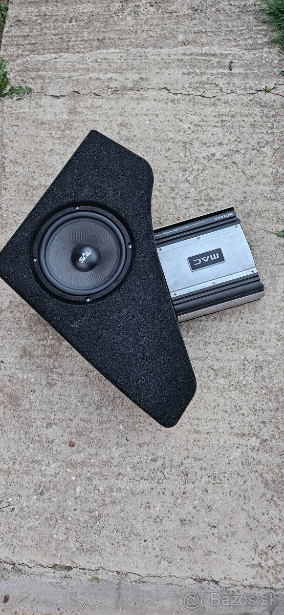 Subwoofer  golf 4