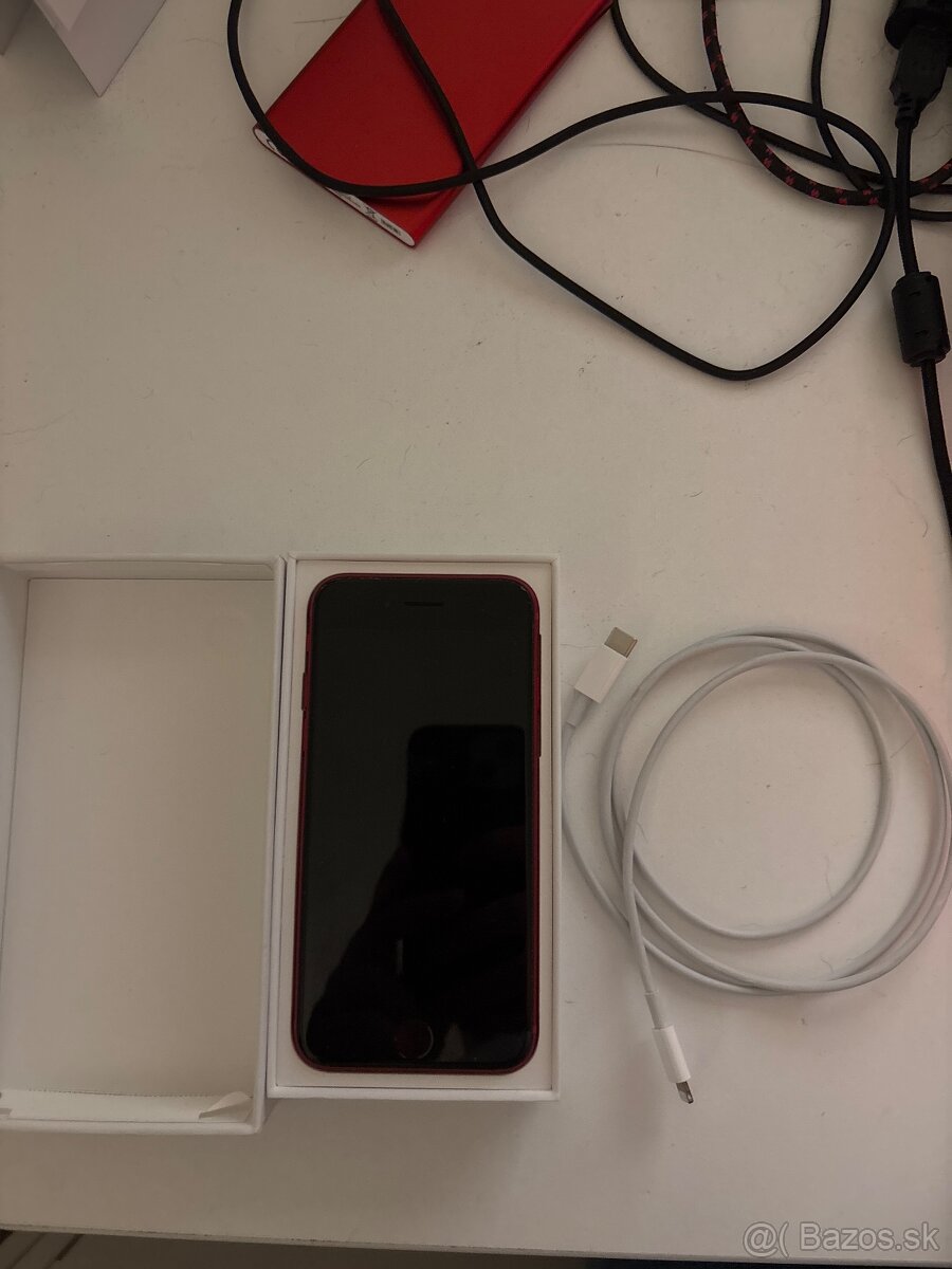 Iphone SE red 2022 64GB