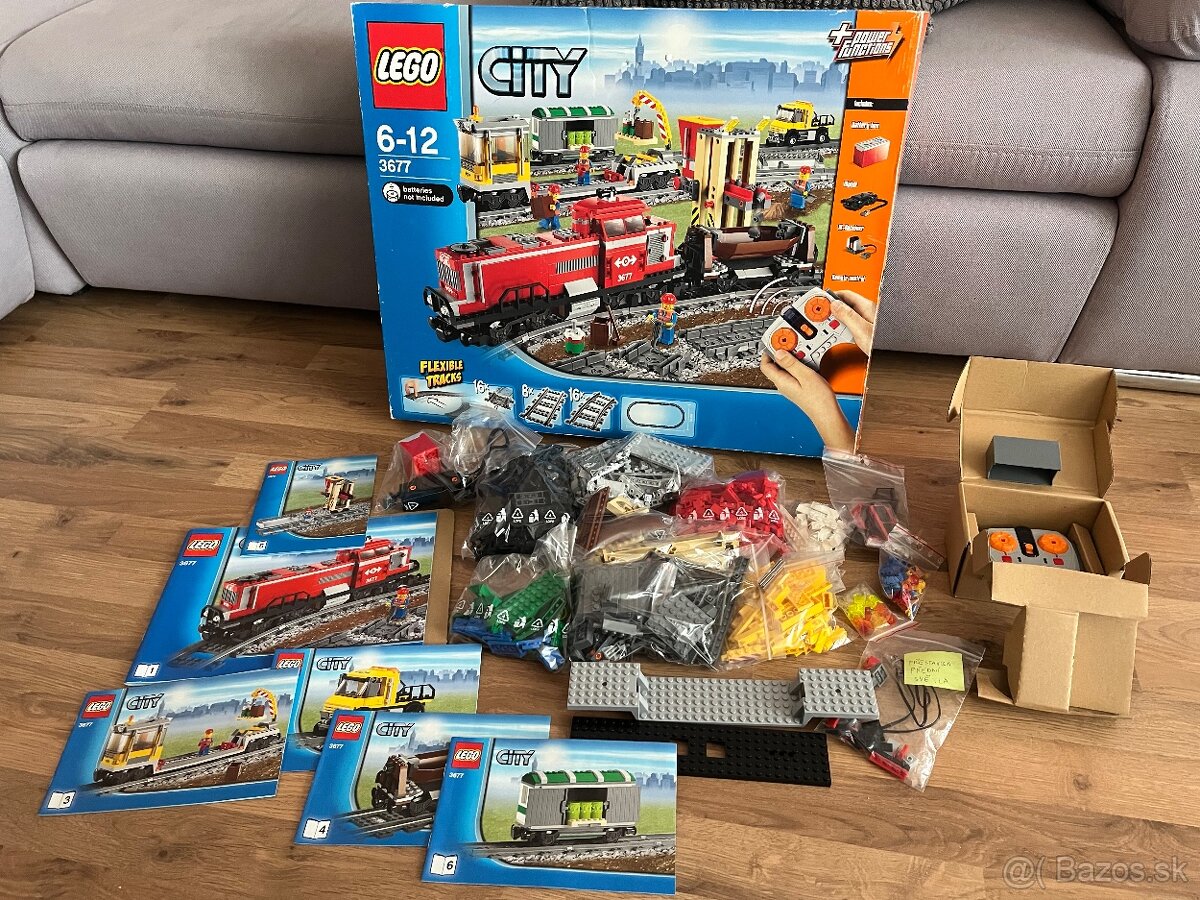 LEGO CITY 3677 Červený nákladní vlak - Z VÝSTAVKY + SVĚTLA