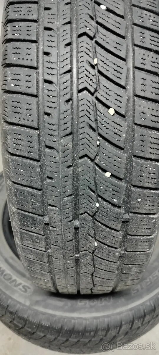 Predám 2 zimné pneumatiky 185/65 R15 Fortune