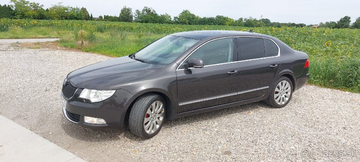 Skoda Superb 2.0tdi, 125kw,4x4. Rok 2009