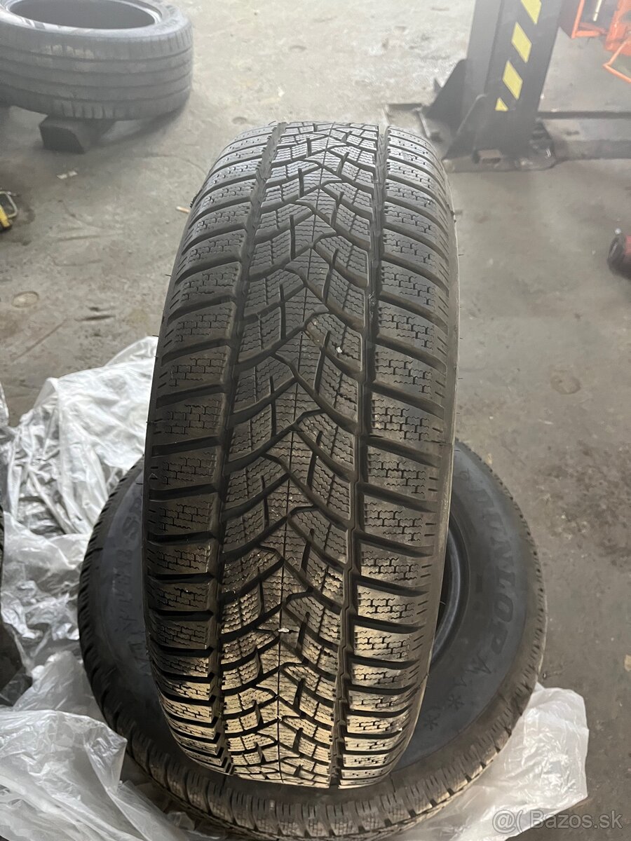 Zimne pneumatiky Dunlop 215/65/r16