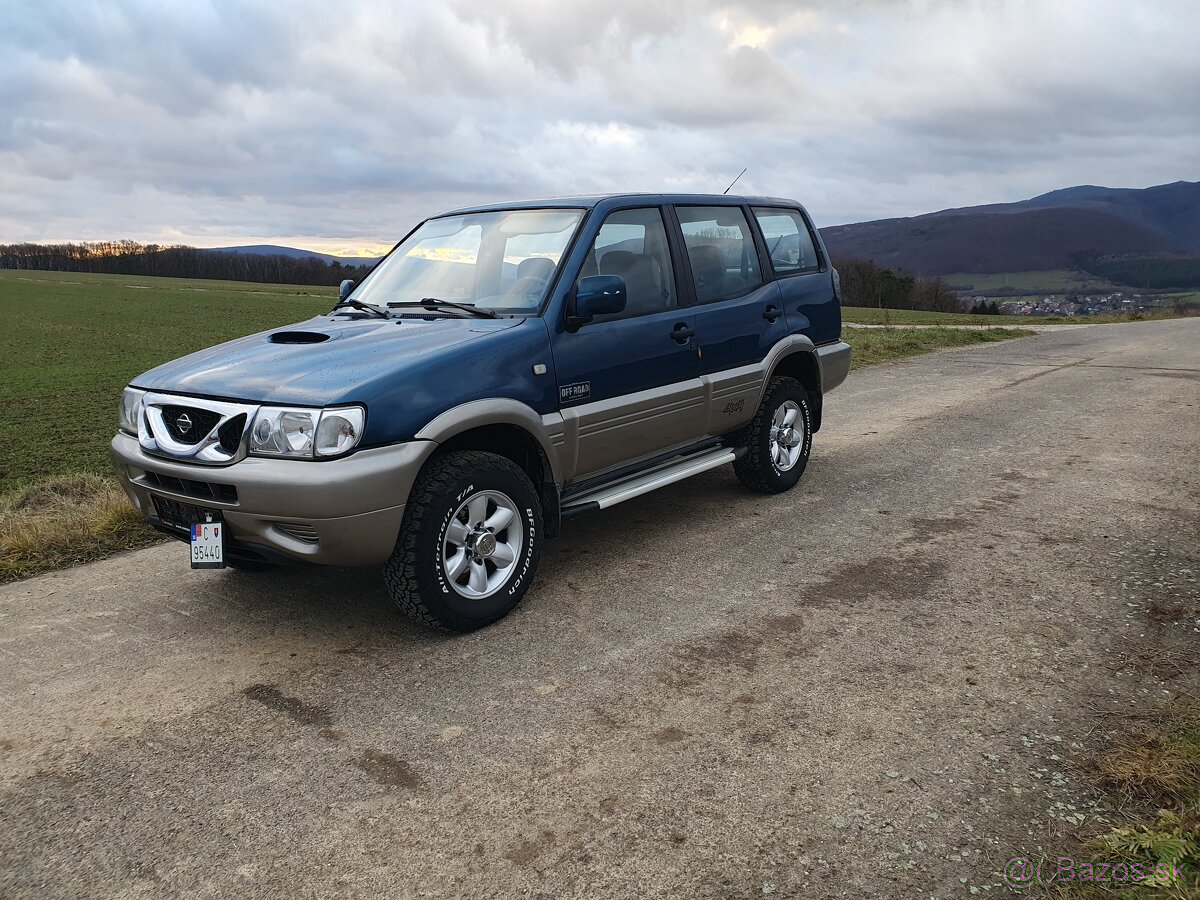 Nissan Terrano 2.7 tdi 92kw 4x4 7miestne