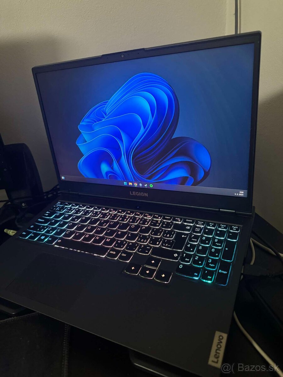 Lenovo Legion 5 (Ryzen 5 4600H + RTX 2060)