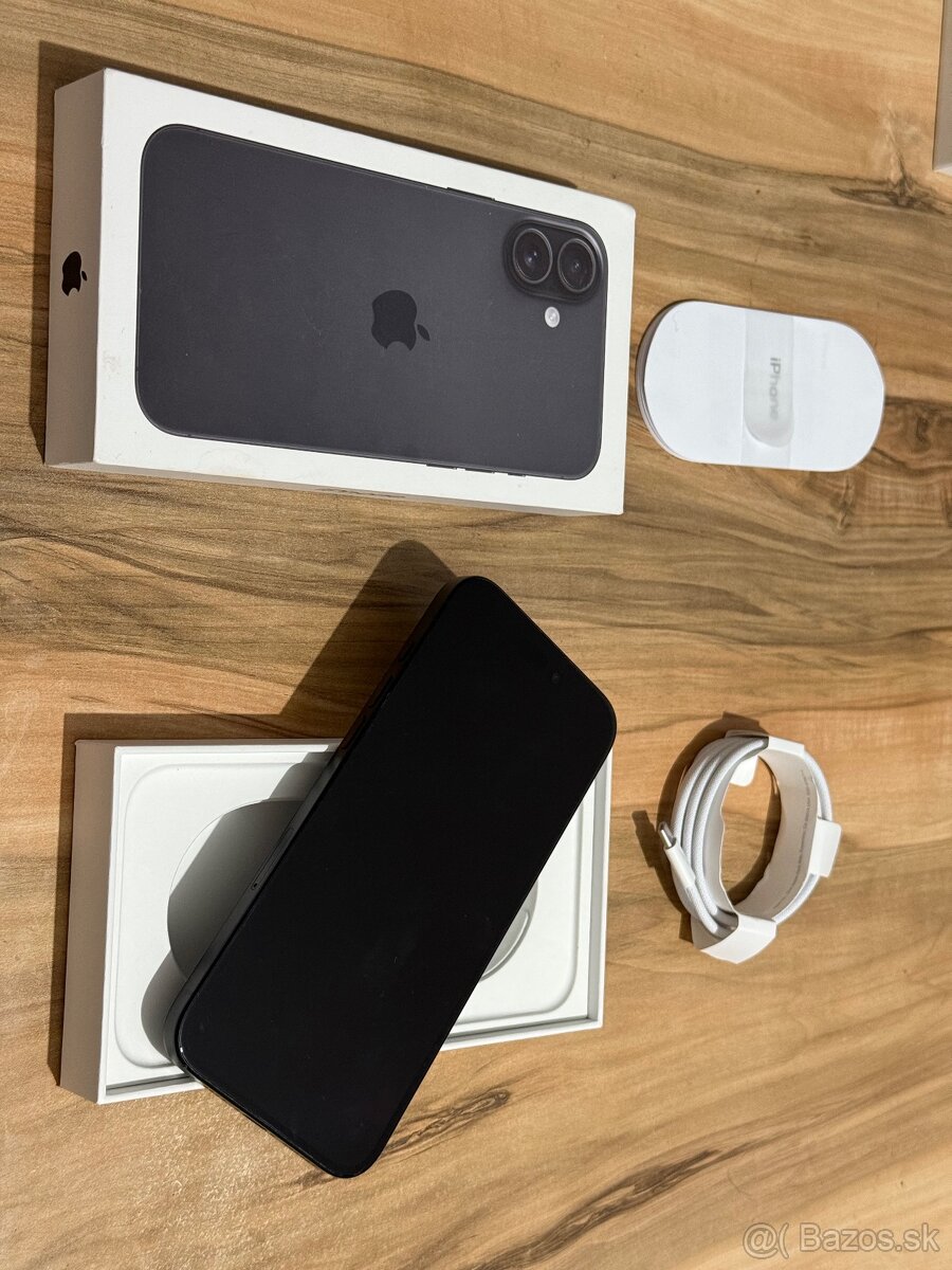 Predám Apple iPhone 16 Plus 128GB Black Malý nedostatok